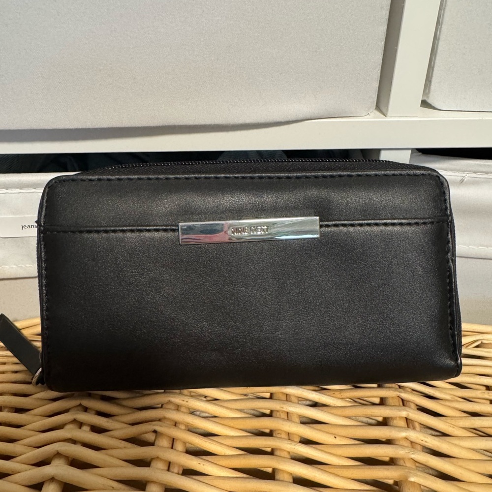 Nine West Black Wallet with Sleek Design